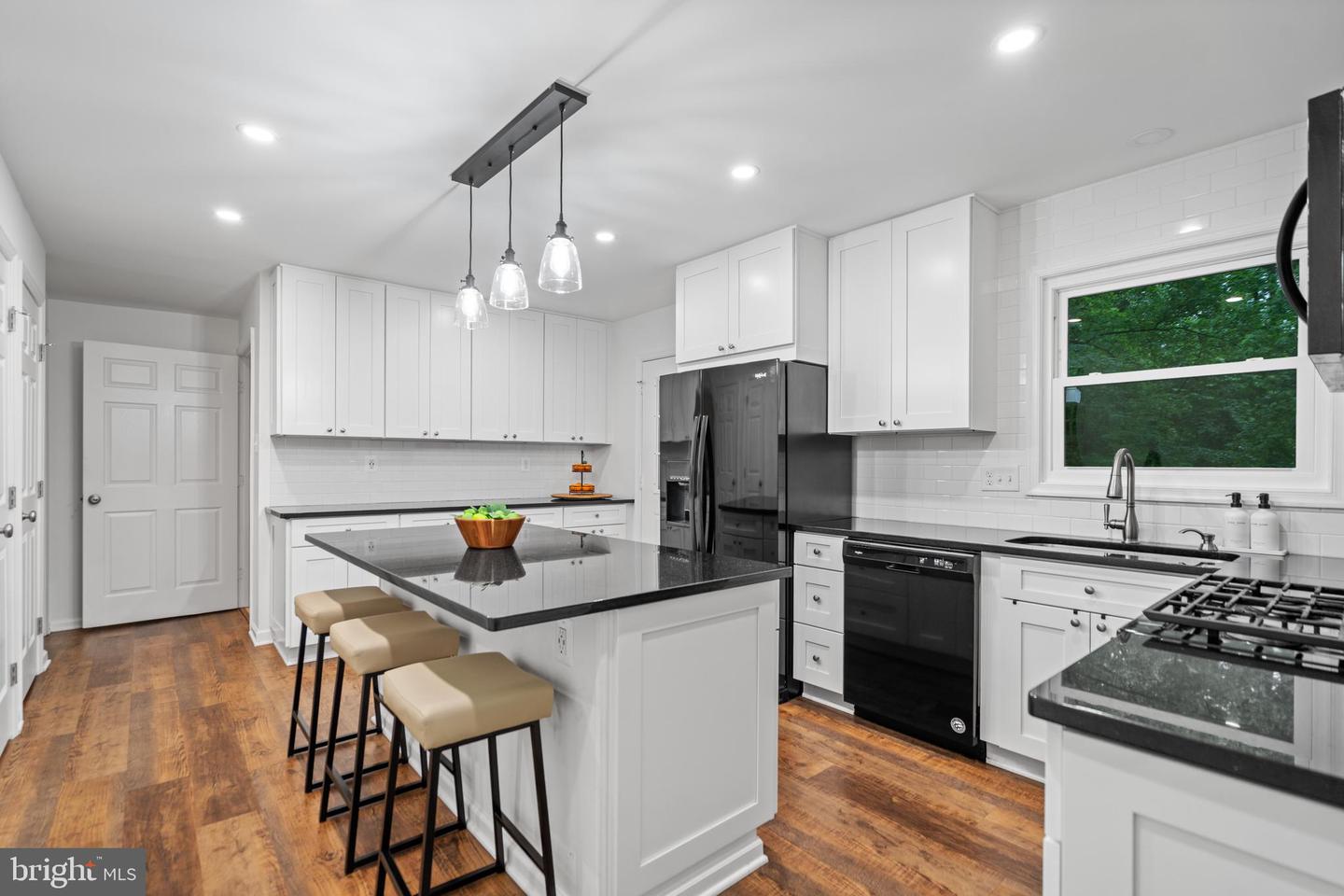 6703 PORTREE CT, SPRINGFIELD, Virginia 22152, 5 Bedrooms Bedrooms, 15 Rooms Rooms,3 BathroomsBathrooms,Residential,For sale,6703 PORTREE CT,VAFX2239452 MLS # VAFX2239452