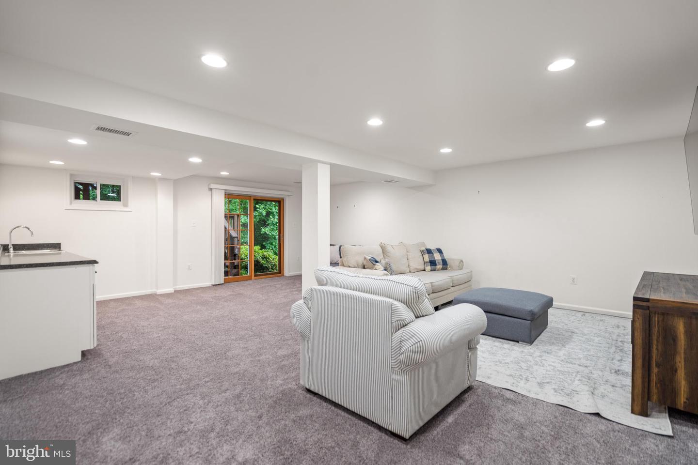 6703 PORTREE CT, SPRINGFIELD, Virginia 22152, 5 Bedrooms Bedrooms, 15 Rooms Rooms,3 BathroomsBathrooms,Residential,For sale,6703 PORTREE CT,VAFX2239452 MLS # VAFX2239452