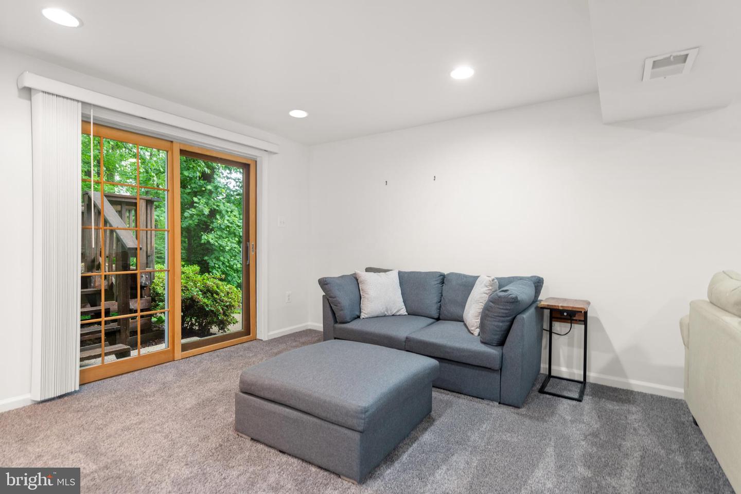 6703 PORTREE CT, SPRINGFIELD, Virginia 22152, 5 Bedrooms Bedrooms, 15 Rooms Rooms,3 BathroomsBathrooms,Residential,For sale,6703 PORTREE CT,VAFX2239452 MLS # VAFX2239452