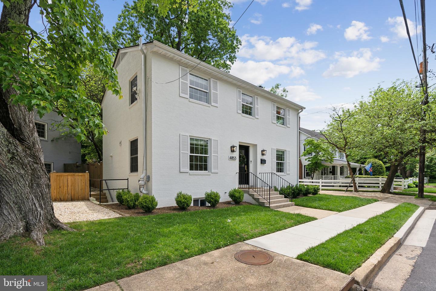 4853 LITTLE FALLS RD, ARLINGTON, Virginia 22207, 3 Bedrooms Bedrooms, ,3 BathroomsBathrooms,Residential,For sale,4853 LITTLE FALLS RD,VAAR2057228 MLS # VAAR2057228