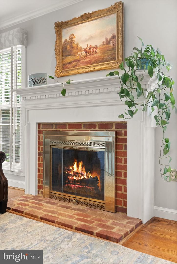 1715 N EDGEWOOD ST, ARLINGTON, Virginia 22201, 4 Bedrooms Bedrooms, ,3 BathroomsBathrooms,Residential,For sale,1715 N EDGEWOOD ST,VAAR2057232 MLS # VAAR2057232
