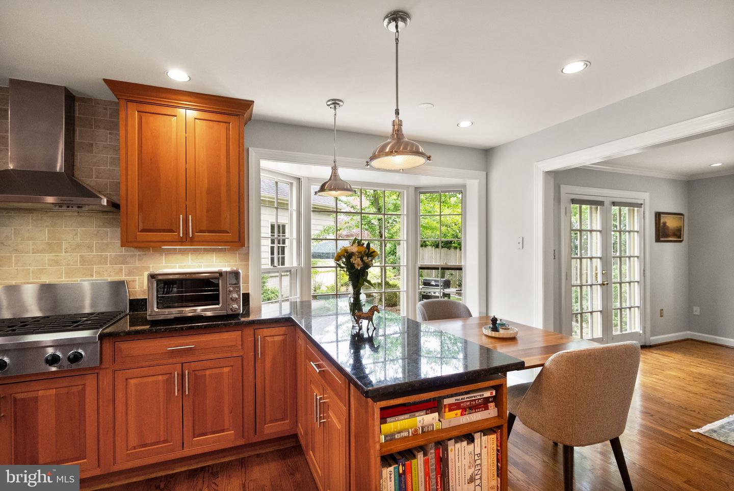 1715 N EDGEWOOD ST, ARLINGTON, Virginia 22201, 4 Bedrooms Bedrooms, ,3 BathroomsBathrooms,Residential,For sale,1715 N EDGEWOOD ST,VAAR2057232 MLS # VAAR2057232