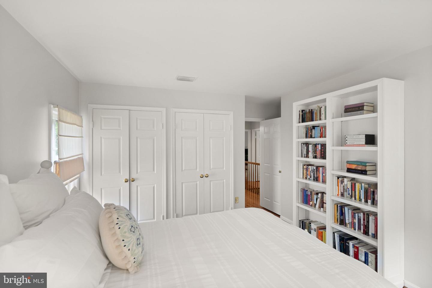 1715 N EDGEWOOD ST, ARLINGTON, Virginia 22201, 4 Bedrooms Bedrooms, ,3 BathroomsBathrooms,Residential,For sale,1715 N EDGEWOOD ST,VAAR2057232 MLS # VAAR2057232