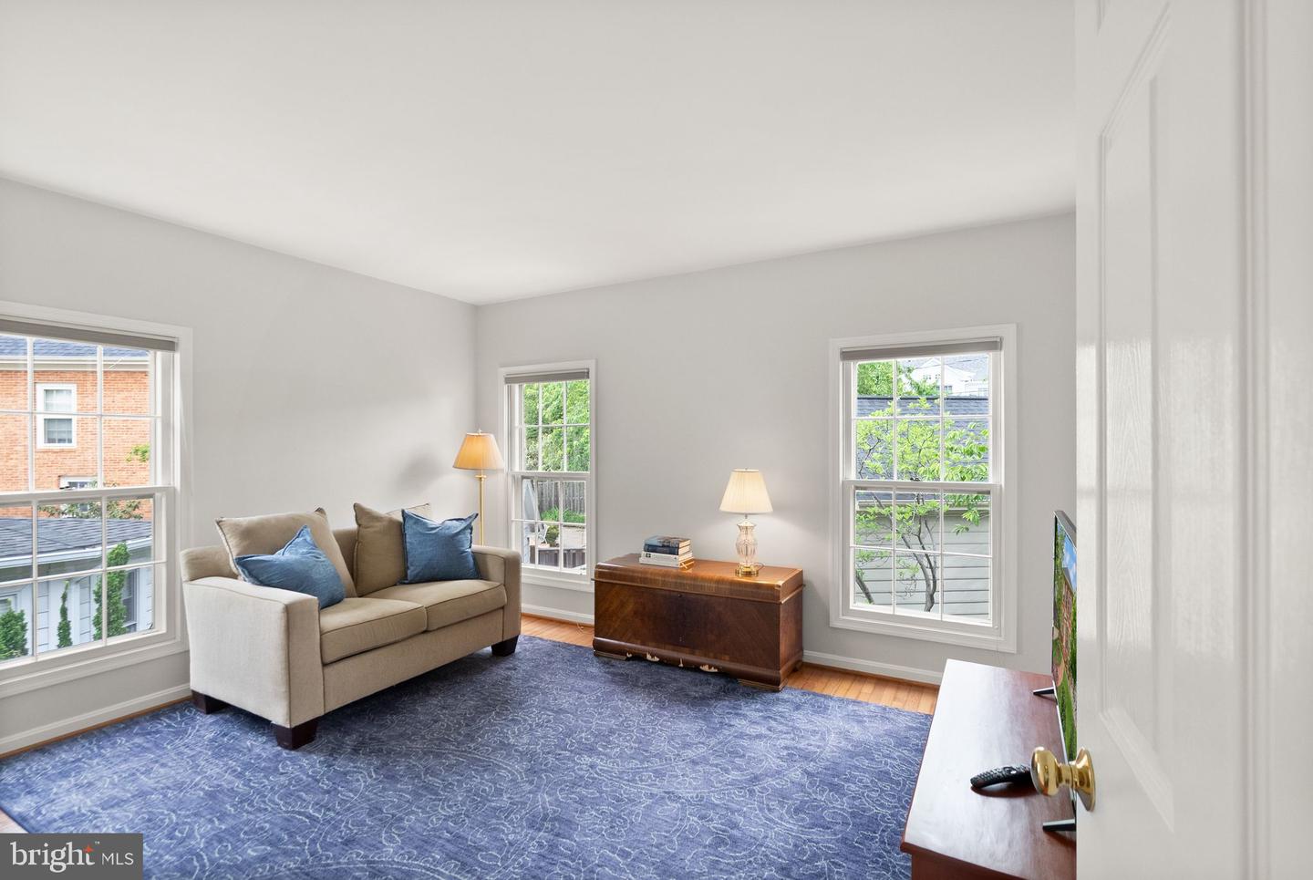 1715 N EDGEWOOD ST, ARLINGTON, Virginia 22201, 4 Bedrooms Bedrooms, ,3 BathroomsBathrooms,Residential,For sale,1715 N EDGEWOOD ST,VAAR2057232 MLS # VAAR2057232