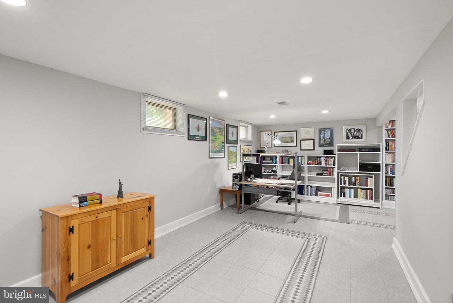 1715 N EDGEWOOD ST, ARLINGTON, Virginia 22201, 4 Bedrooms Bedrooms, ,3 BathroomsBathrooms,Residential,For sale,1715 N EDGEWOOD ST,VAAR2057232 MLS # VAAR2057232
