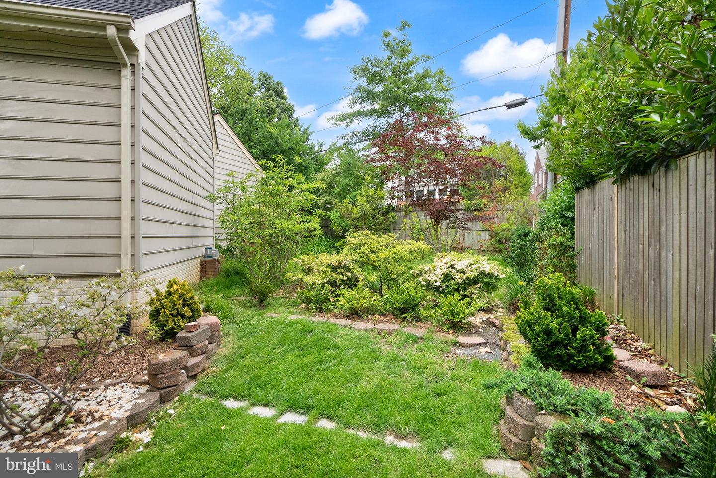 1715 N EDGEWOOD ST, ARLINGTON, Virginia 22201, 4 Bedrooms Bedrooms, ,3 BathroomsBathrooms,Residential,For sale,1715 N EDGEWOOD ST,VAAR2057232 MLS # VAAR2057232