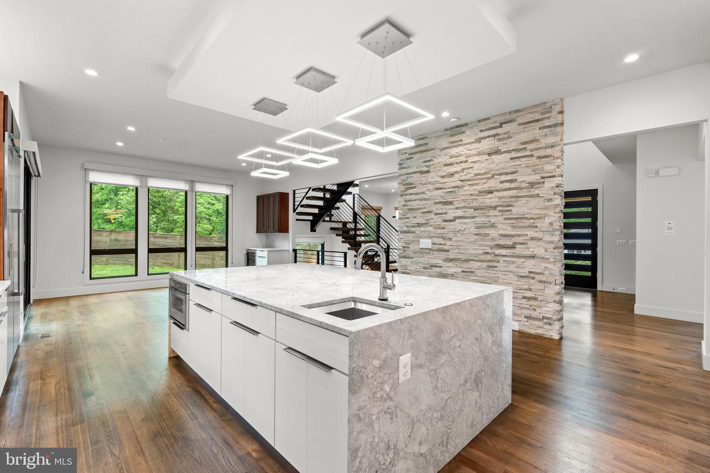 3546 N UTAH ST, ARLINGTON, Virginia 22207, 5 Bedrooms Bedrooms, ,4 BathroomsBathrooms,Residential,For sale,3546 N UTAH ST,VAAR2057244 MLS # VAAR2057244