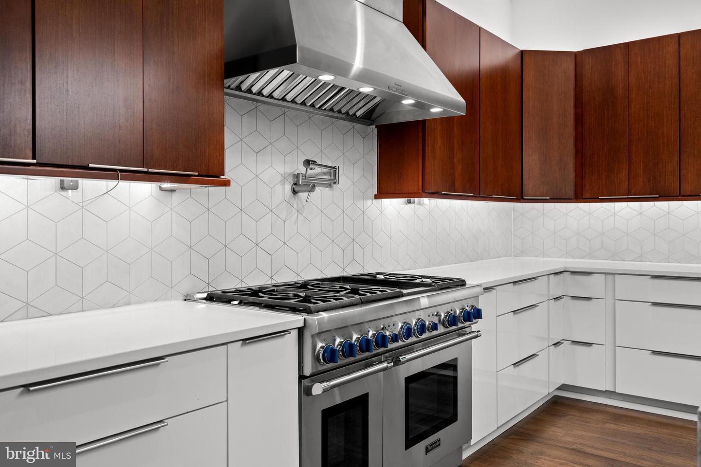 3546 N UTAH ST, ARLINGTON, Virginia 22207, 5 Bedrooms Bedrooms, ,4 BathroomsBathrooms,Residential,For sale,3546 N UTAH ST,VAAR2057244 MLS # VAAR2057244