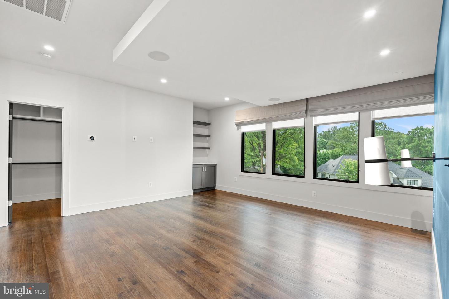 3546 N UTAH ST, ARLINGTON, Virginia 22207, 5 Bedrooms Bedrooms, ,4 BathroomsBathrooms,Residential,For sale,3546 N UTAH ST,VAAR2057244 MLS # VAAR2057244
