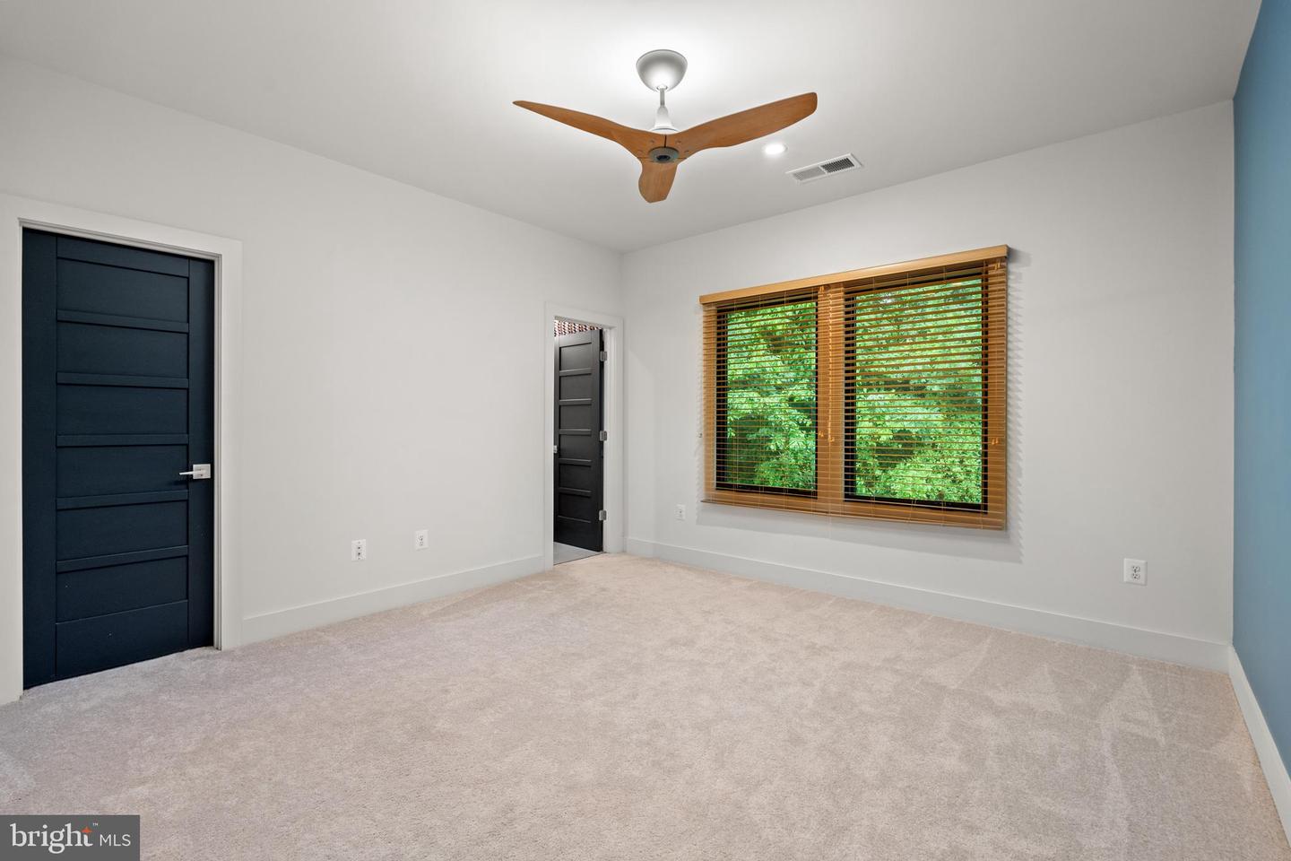 3546 N UTAH ST, ARLINGTON, Virginia 22207, 5 Bedrooms Bedrooms, ,4 BathroomsBathrooms,Residential,For sale,3546 N UTAH ST,VAAR2057244 MLS # VAAR2057244