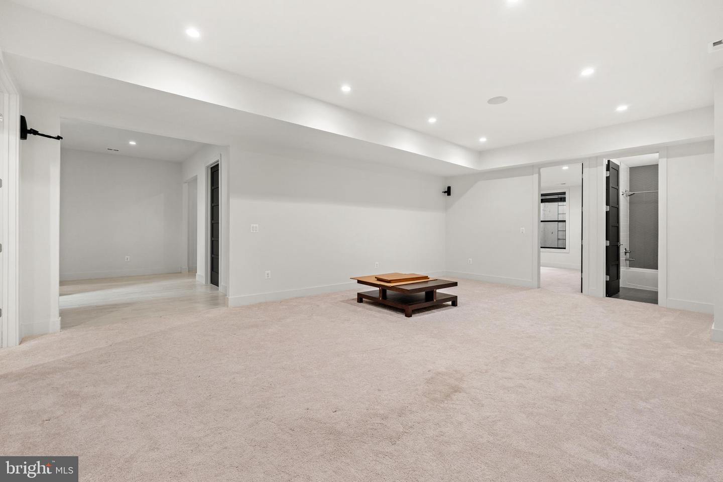 3546 N UTAH ST, ARLINGTON, Virginia 22207, 5 Bedrooms Bedrooms, ,4 BathroomsBathrooms,Residential,For sale,3546 N UTAH ST,VAAR2057244 MLS # VAAR2057244