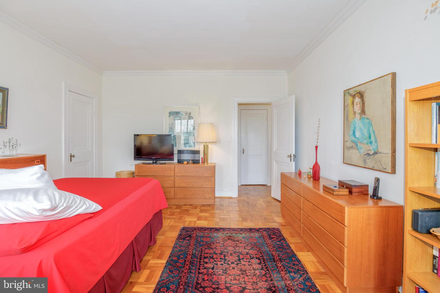 4000 CATHEDRAL AVE NW #516-B, WASHINGTON, District Of Columbia 20016, 2 Bedrooms Bedrooms, ,1 BathroomBathrooms,Residential,For sale,4000 CATHEDRAL AVE NW #516-B,DCDC2199612 MLS # DCDC2199612