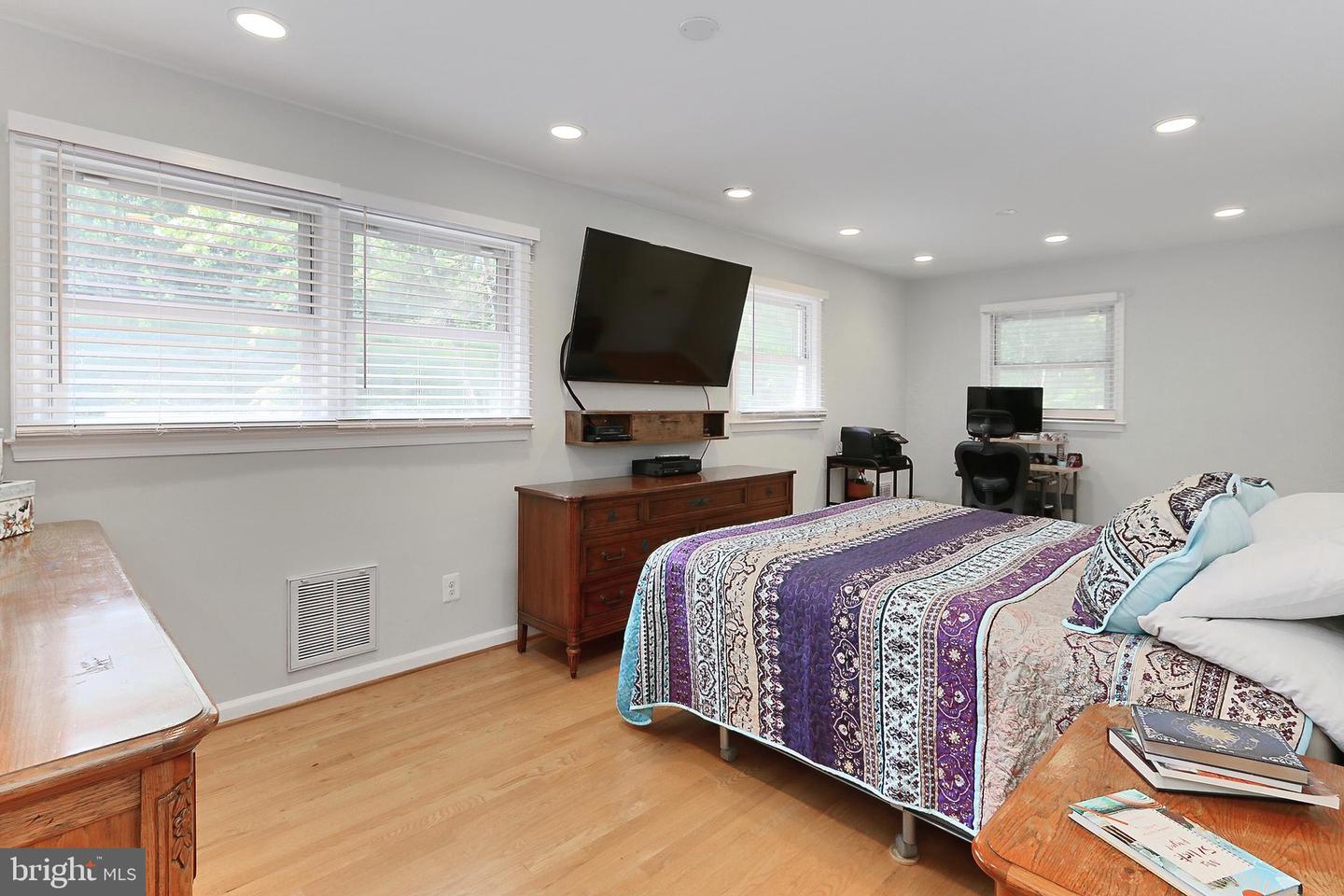 10621 OLD COLCHESTER RD, LORTON, Virginia 22079, 3 Bedrooms Bedrooms, ,2 BathroomsBathrooms,Residential,For sale,10621 OLD COLCHESTER RD,VAFX2239520 MLS # VAFX2239520