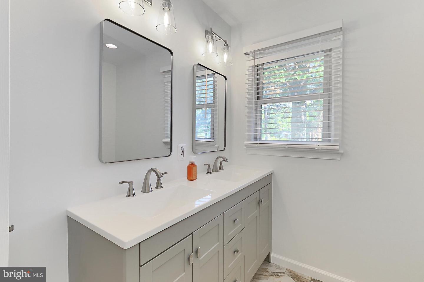 10621 OLD COLCHESTER RD, LORTON, Virginia 22079, 3 Bedrooms Bedrooms, ,2 BathroomsBathrooms,Residential,For sale,10621 OLD COLCHESTER RD,VAFX2239520 MLS # VAFX2239520