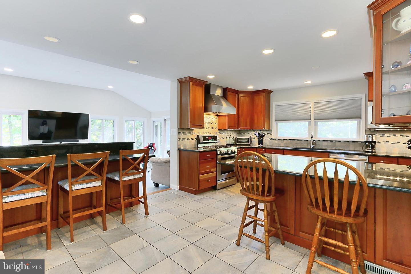10621 OLD COLCHESTER RD, LORTON, Virginia 22079, 3 Bedrooms Bedrooms, ,2 BathroomsBathrooms,Residential,For sale,10621 OLD COLCHESTER RD,VAFX2239520 MLS # VAFX2239520