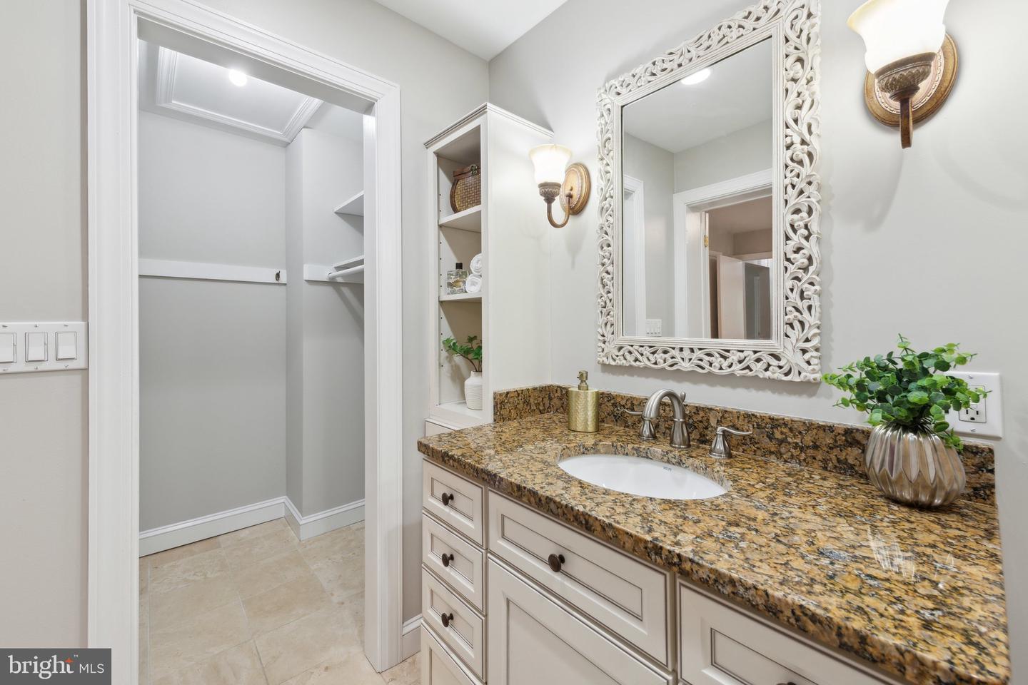 618 S QUINCY ST, ARLINGTON, Virginia 22204, 3 Bedrooms Bedrooms, ,3 BathroomsBathrooms,Residential,For sale,618 S QUINCY ST,VAAR2057252 MLS # VAAR2057252