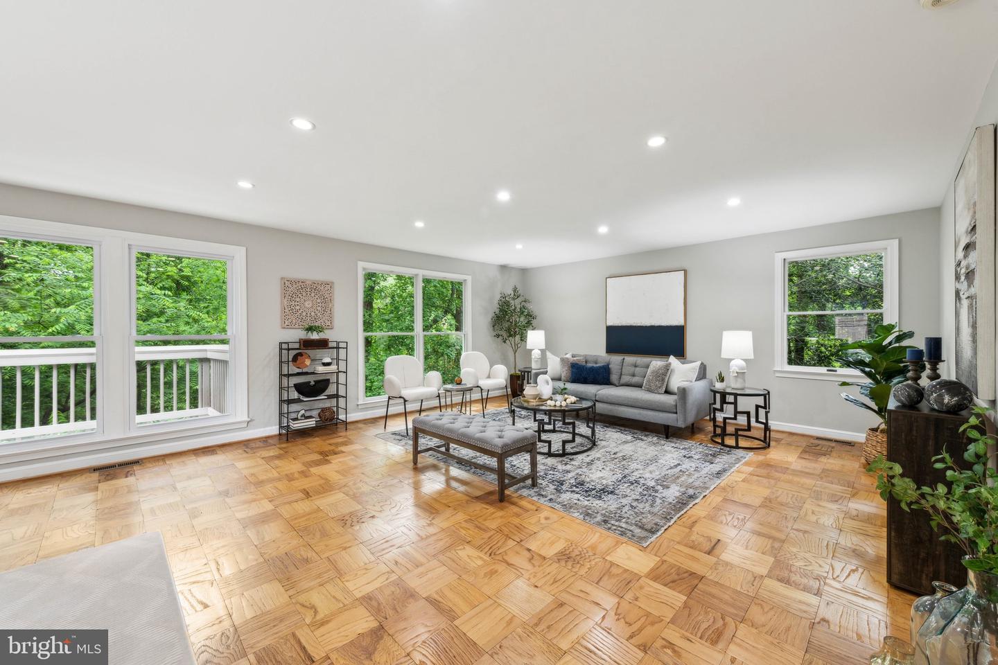 618 S QUINCY ST, ARLINGTON, Virginia 22204, 3 Bedrooms Bedrooms, ,3 BathroomsBathrooms,Residential,For sale,618 S QUINCY ST,VAAR2057252 MLS # VAAR2057252