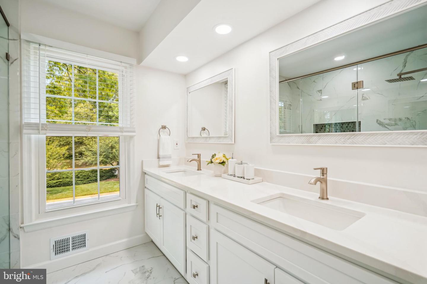 4630 LUXBERRY DR, FAIRFAX, Virginia 22032, 3 Bedrooms Bedrooms, ,3 BathroomsBathrooms,Residential,For sale,4630 LUXBERRY DR,VAFX2239612 MLS # VAFX2239612