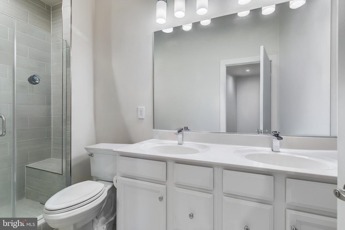 308 BODEGA TER SE, LEESBURG, Virginia 20175, 4 Bedrooms Bedrooms, ,3 BathroomsBathrooms,Residential,For sale,308 BODEGA TER SE,VALO2095998 MLS # VALO2095998