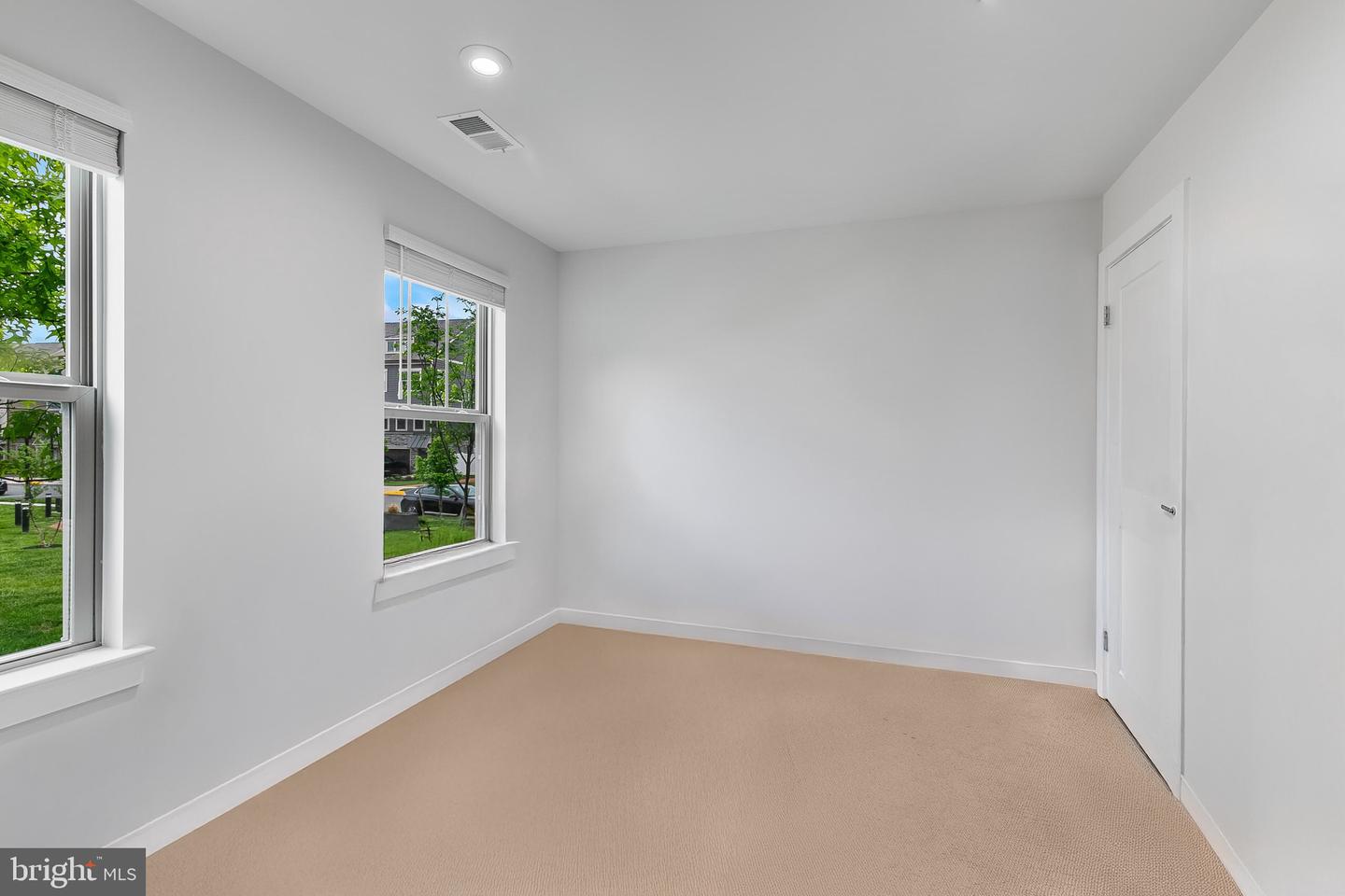 308 BODEGA TER SE, LEESBURG, Virginia 20175, 4 Bedrooms Bedrooms, ,3 BathroomsBathrooms,Residential,For sale,308 BODEGA TER SE,VALO2095998 MLS # VALO2095998