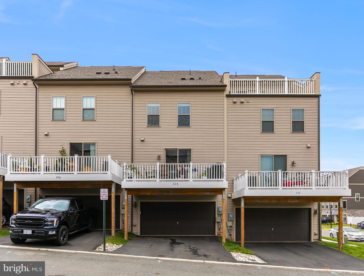 308 BODEGA TER SE, LEESBURG, Virginia 20175, 4 Bedrooms Bedrooms, ,3 BathroomsBathrooms,Residential,For sale,308 BODEGA TER SE,VALO2095998 MLS # VALO2095998