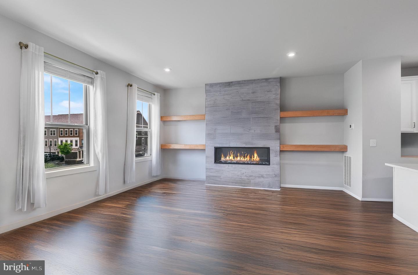 308 BODEGA TER SE, LEESBURG, Virginia 20175, 4 Bedrooms Bedrooms, ,3 BathroomsBathrooms,Residential,For sale,308 BODEGA TER SE,VALO2095998 MLS # VALO2095998