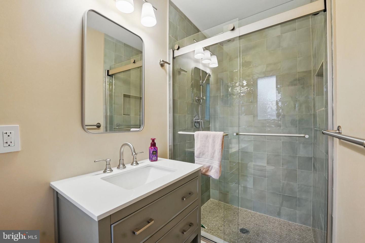 1810 SUSQUEHANNOCK DR, MCLEAN, Virginia 22101, 4 Bedrooms Bedrooms, ,3 BathroomsBathrooms,Residential,For sale,1810 SUSQUEHANNOCK DR,VAFX2239690 MLS # VAFX2239690