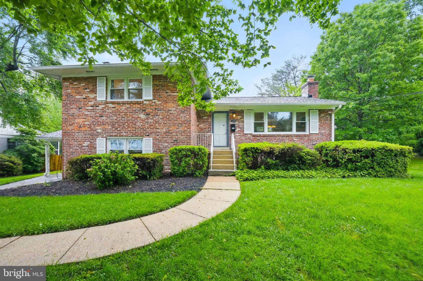 1810 SUSQUEHANNOCK DR, MCLEAN, Virginia 22101, 4 Bedrooms Bedrooms, ,3 BathroomsBathrooms,Residential,For sale,1810 SUSQUEHANNOCK DR,VAFX2239690 MLS # VAFX2239690