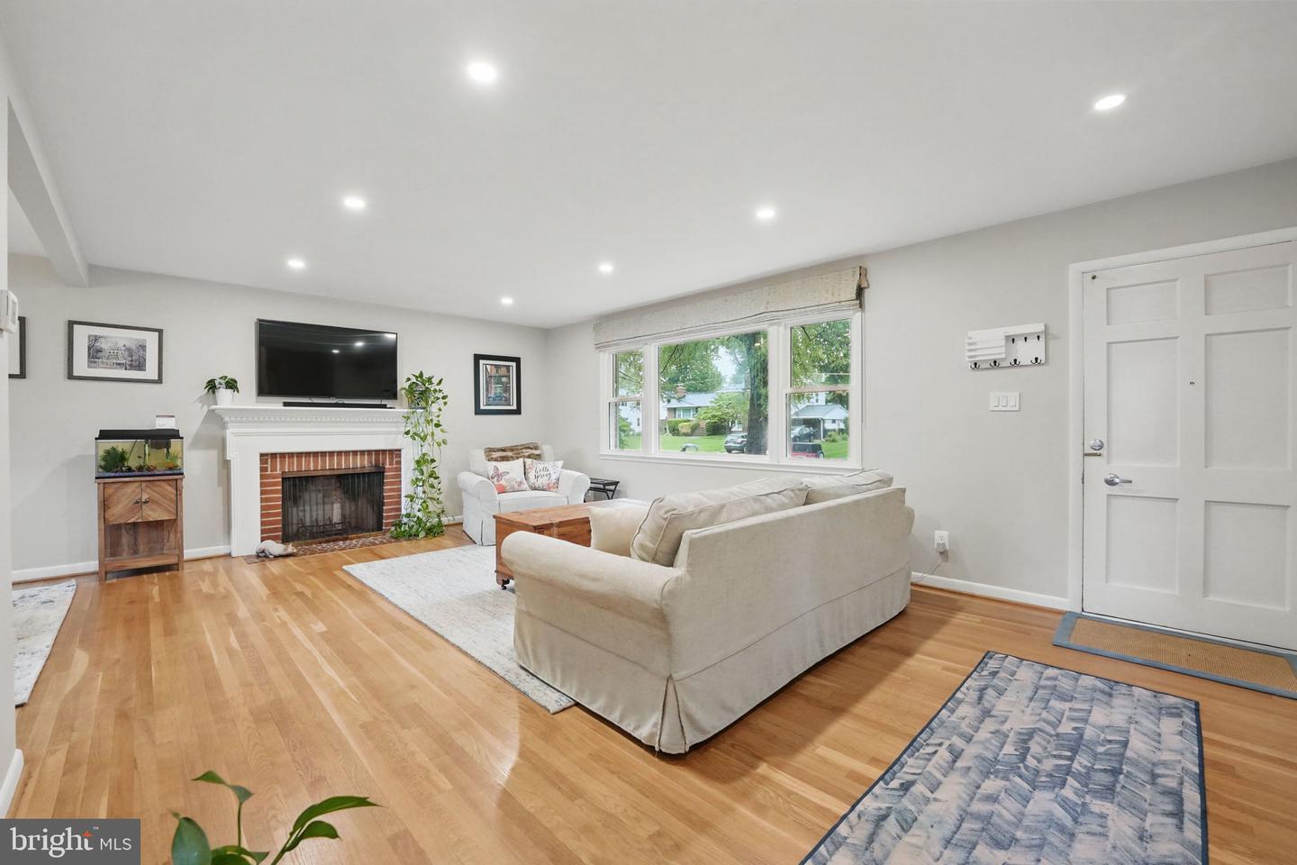 1810 SUSQUEHANNOCK DR, MCLEAN, Virginia 22101, 4 Bedrooms Bedrooms, ,3 BathroomsBathrooms,Residential,For sale,1810 SUSQUEHANNOCK DR,VAFX2239690 MLS # VAFX2239690