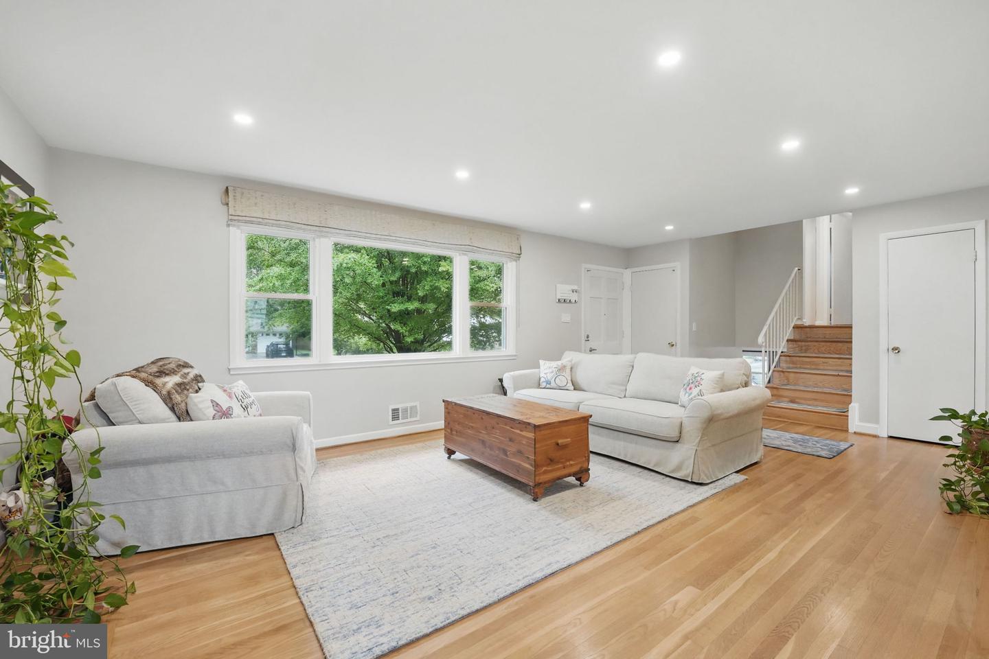 1810 SUSQUEHANNOCK DR, MCLEAN, Virginia 22101, 4 Bedrooms Bedrooms, ,3 BathroomsBathrooms,Residential,For sale,1810 SUSQUEHANNOCK DR,VAFX2239690 MLS # VAFX2239690