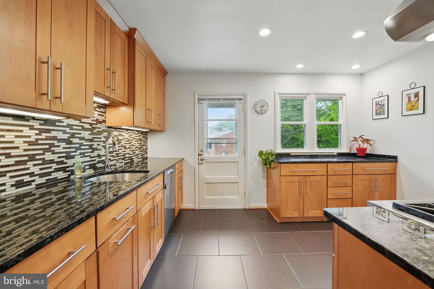 1810 SUSQUEHANNOCK DR, MCLEAN, Virginia 22101, 4 Bedrooms Bedrooms, ,3 BathroomsBathrooms,Residential,For sale,1810 SUSQUEHANNOCK DR,VAFX2239690 MLS # VAFX2239690