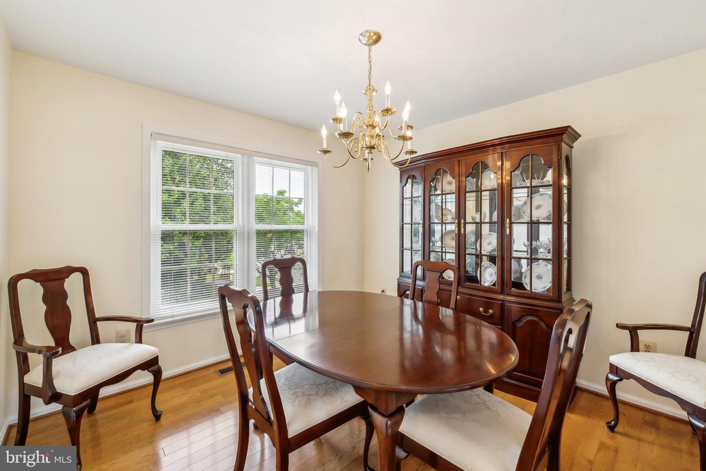 1276 MASON MILL CT, HERNDON, Virginia 20170, 4 Bedrooms Bedrooms, ,3 BathroomsBathrooms,Residential,For sale,1276 MASON MILL CT,VAFX2239698 MLS # VAFX2239698