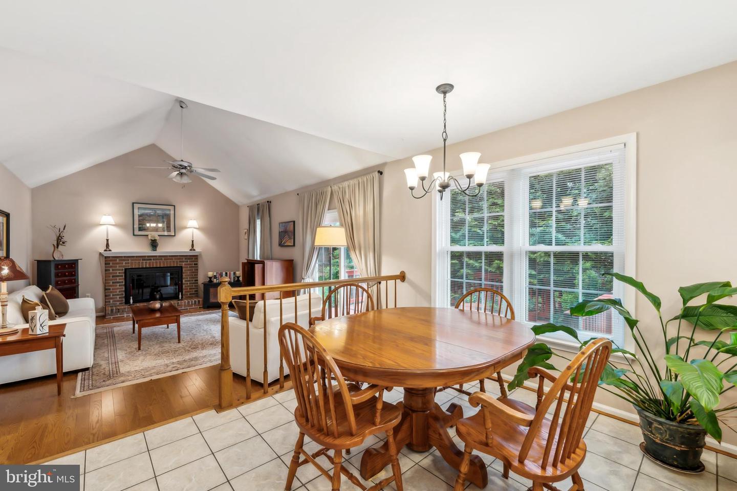 1276 MASON MILL CT, HERNDON, Virginia 20170, 4 Bedrooms Bedrooms, ,3 BathroomsBathrooms,Residential,For sale,1276 MASON MILL CT,VAFX2239698 MLS # VAFX2239698