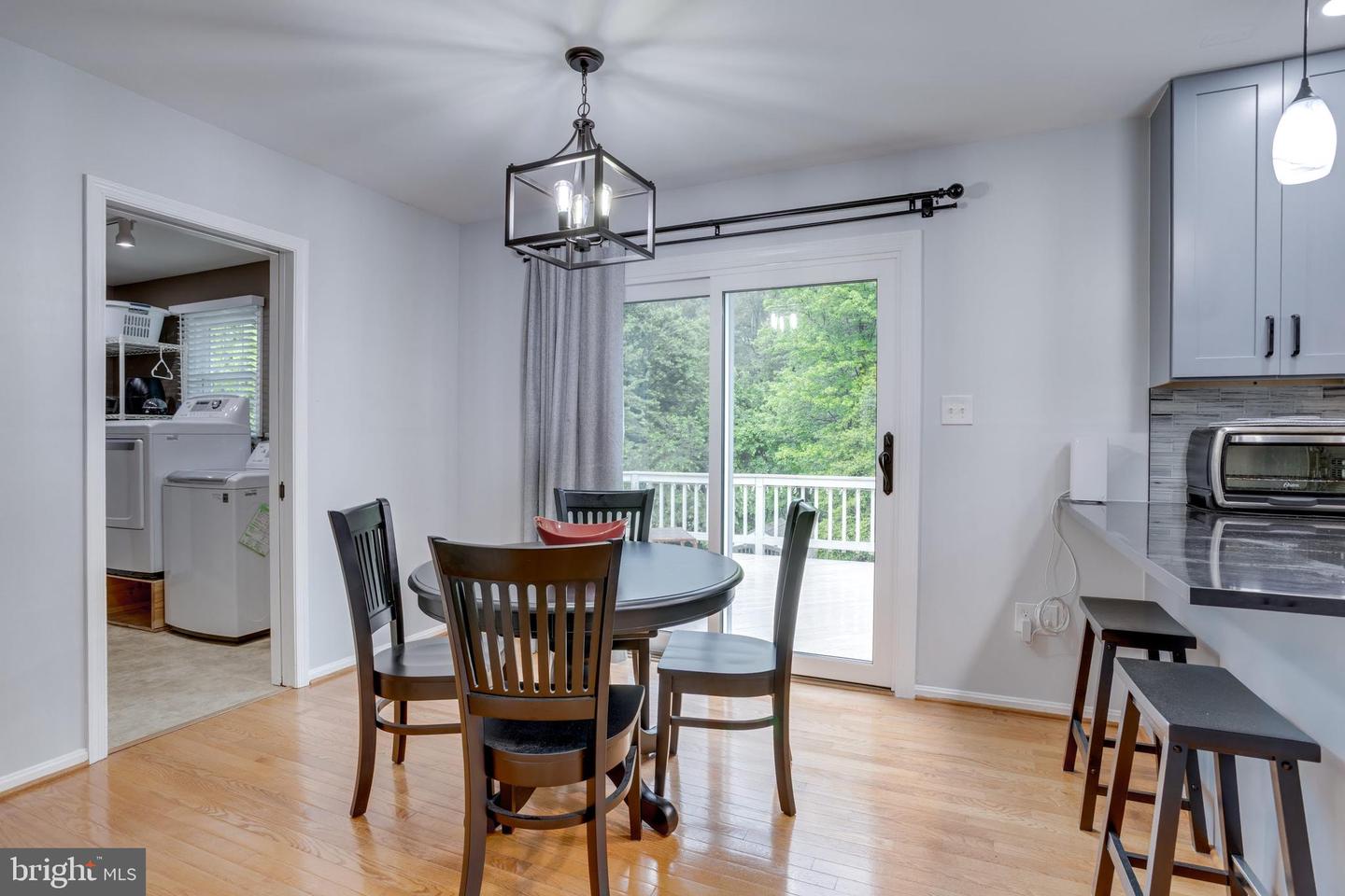 9808 FLINTRIDGE CT, FAIRFAX, Virginia 22032, 4 Bedrooms Bedrooms, ,3 BathroomsBathrooms,Residential,For sale,9808 FLINTRIDGE CT,VAFX2239742 MLS # VAFX2239742