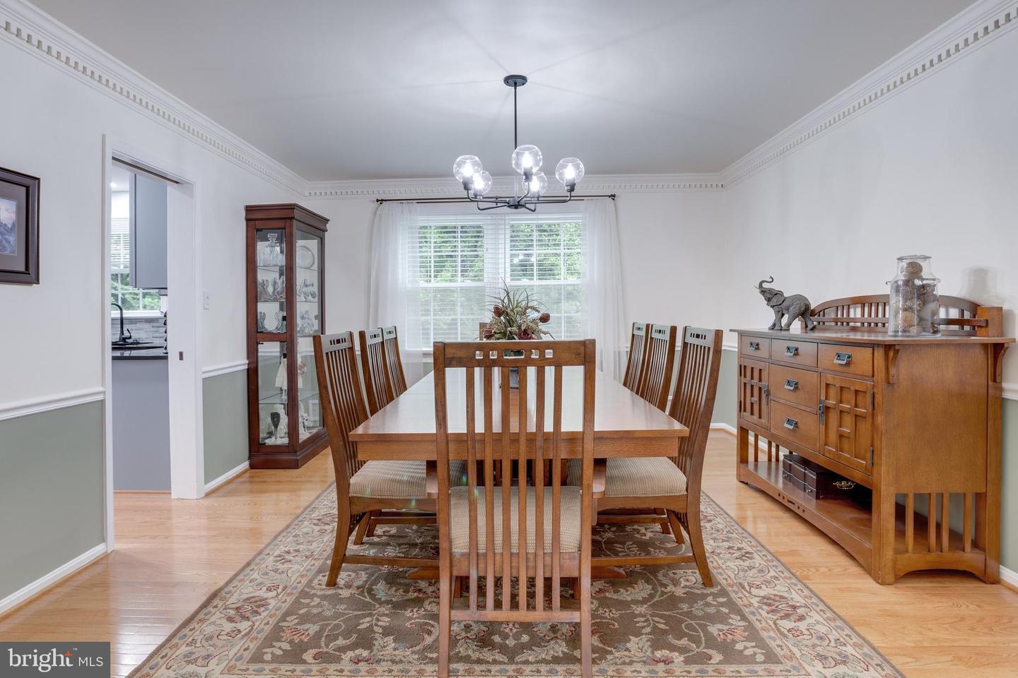 9808 FLINTRIDGE CT, FAIRFAX, Virginia 22032, 4 Bedrooms Bedrooms, ,3 BathroomsBathrooms,Residential,For sale,9808 FLINTRIDGE CT,VAFX2239742 MLS # VAFX2239742