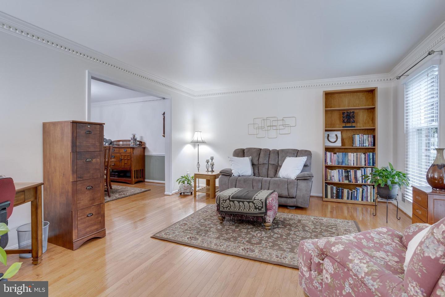 9808 FLINTRIDGE CT, FAIRFAX, Virginia 22032, 4 Bedrooms Bedrooms, ,3 BathroomsBathrooms,Residential,For sale,9808 FLINTRIDGE CT,VAFX2239742 MLS # VAFX2239742