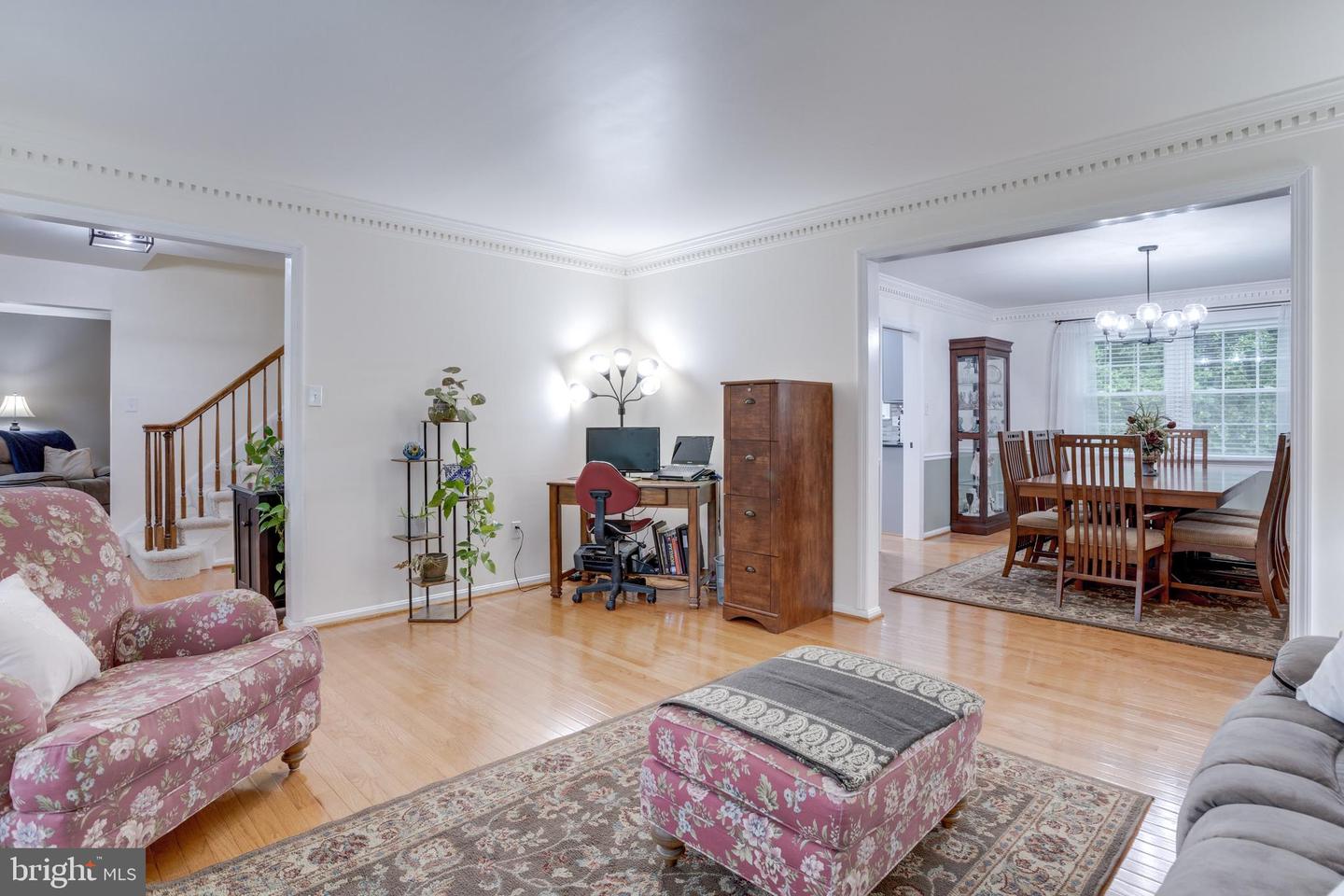 9808 FLINTRIDGE CT, FAIRFAX, Virginia 22032, 4 Bedrooms Bedrooms, ,3 BathroomsBathrooms,Residential,For sale,9808 FLINTRIDGE CT,VAFX2239742 MLS # VAFX2239742