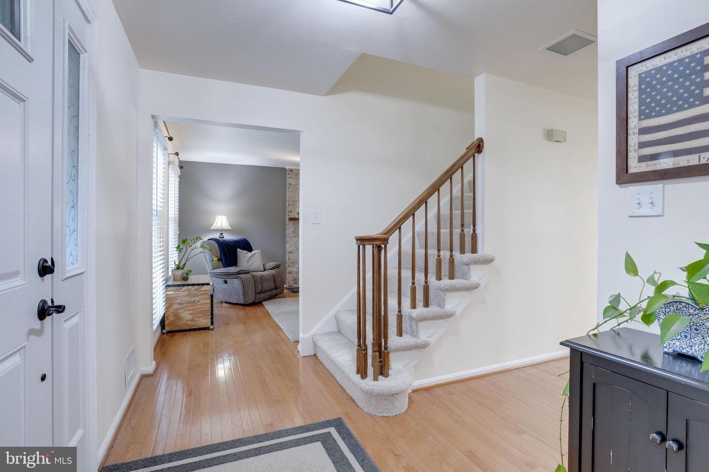 9808 FLINTRIDGE CT, FAIRFAX, Virginia 22032, 4 Bedrooms Bedrooms, ,3 BathroomsBathrooms,Residential,For sale,9808 FLINTRIDGE CT,VAFX2239742 MLS # VAFX2239742