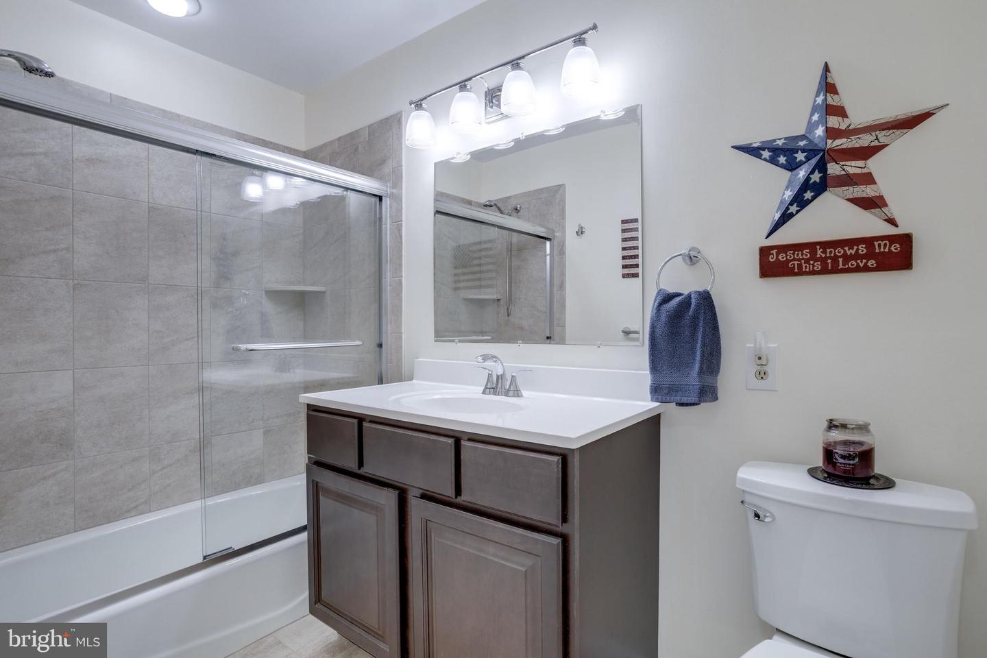 9808 FLINTRIDGE CT, FAIRFAX, Virginia 22032, 4 Bedrooms Bedrooms, ,3 BathroomsBathrooms,Residential,For sale,9808 FLINTRIDGE CT,VAFX2239742 MLS # VAFX2239742