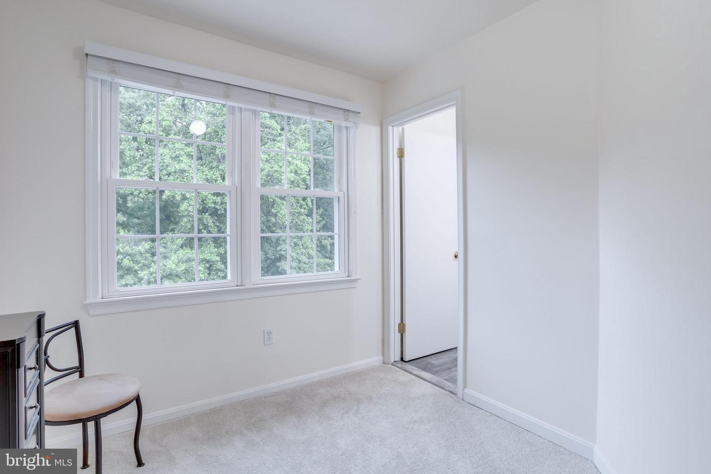 9808 FLINTRIDGE CT, FAIRFAX, Virginia 22032, 4 Bedrooms Bedrooms, ,3 BathroomsBathrooms,Residential,For sale,9808 FLINTRIDGE CT,VAFX2239742 MLS # VAFX2239742