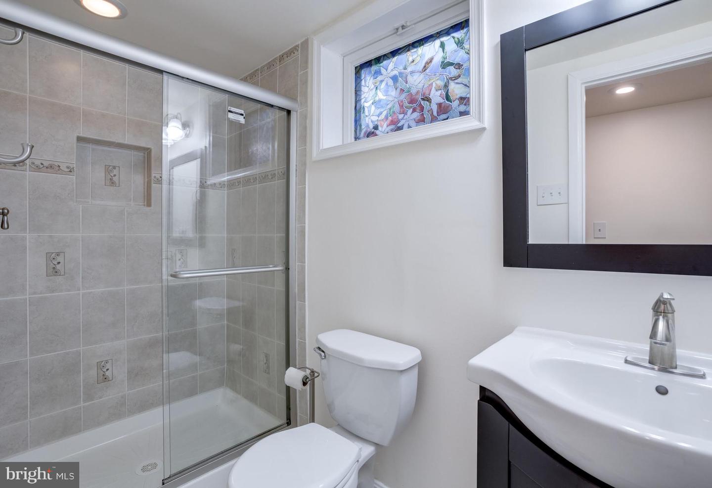 9808 FLINTRIDGE CT, FAIRFAX, Virginia 22032, 4 Bedrooms Bedrooms, ,3 BathroomsBathrooms,Residential,For sale,9808 FLINTRIDGE CT,VAFX2239742 MLS # VAFX2239742