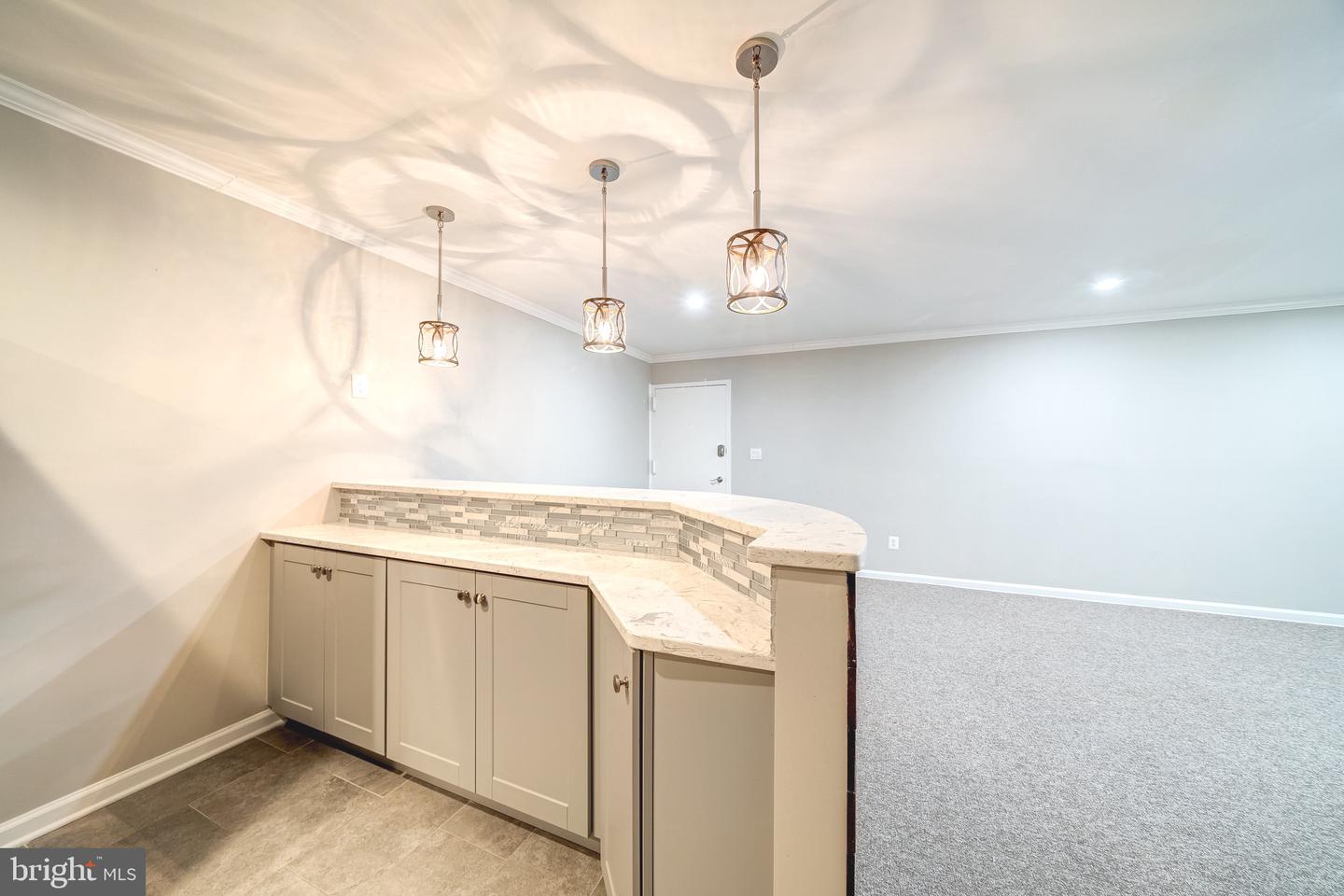 8318-A KINGSGATE RD #537, SPRINGFIELD, Virginia 22152, 3 Bedrooms Bedrooms, ,2 BathroomsBathrooms,Residential,For sale,8318-A KINGSGATE RD #537,VAFX2239758 MLS # VAFX2239758
