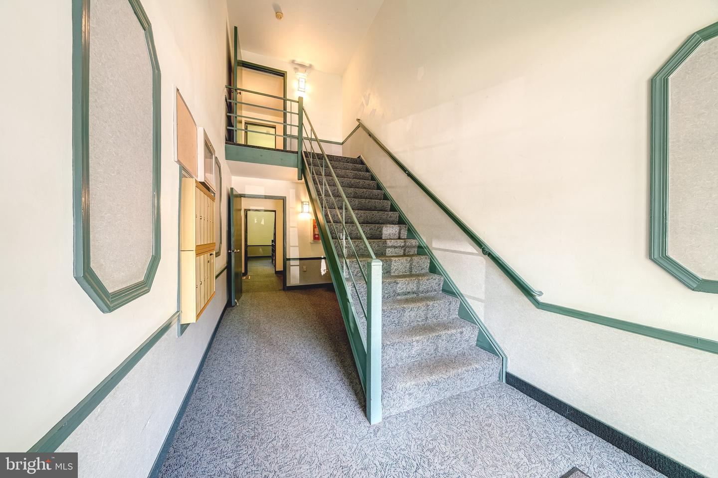 8318-A KINGSGATE RD #537, SPRINGFIELD, Virginia 22152, 3 Bedrooms Bedrooms, ,2 BathroomsBathrooms,Residential,For sale,8318-A KINGSGATE RD #537,VAFX2239758 MLS # VAFX2239758