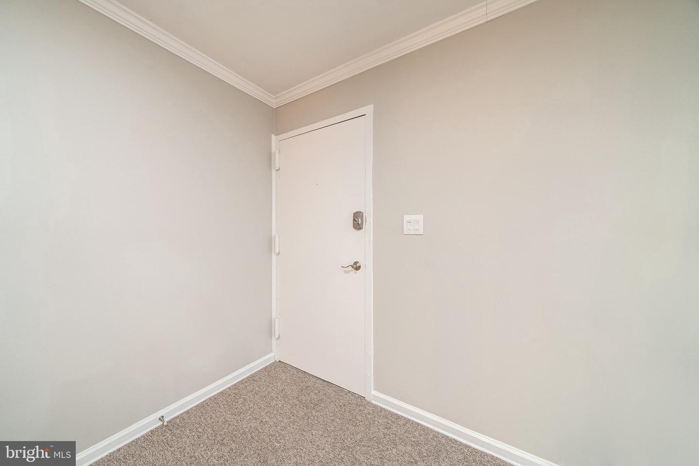 8318-A KINGSGATE RD #537, SPRINGFIELD, Virginia 22152, 3 Bedrooms Bedrooms, ,2 BathroomsBathrooms,Residential,For sale,8318-A KINGSGATE RD #537,VAFX2239758 MLS # VAFX2239758