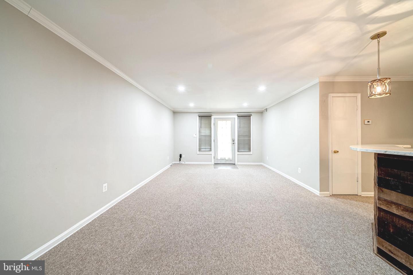 8318-A KINGSGATE RD #537, SPRINGFIELD, Virginia 22152, 3 Bedrooms Bedrooms, ,2 BathroomsBathrooms,Residential,For sale,8318-A KINGSGATE RD #537,VAFX2239758 MLS # VAFX2239758