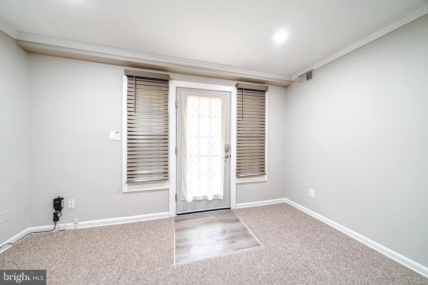 8318-A KINGSGATE RD #537, SPRINGFIELD, Virginia 22152, 3 Bedrooms Bedrooms, ,2 BathroomsBathrooms,Residential,For sale,8318-A KINGSGATE RD #537,VAFX2239758 MLS # VAFX2239758