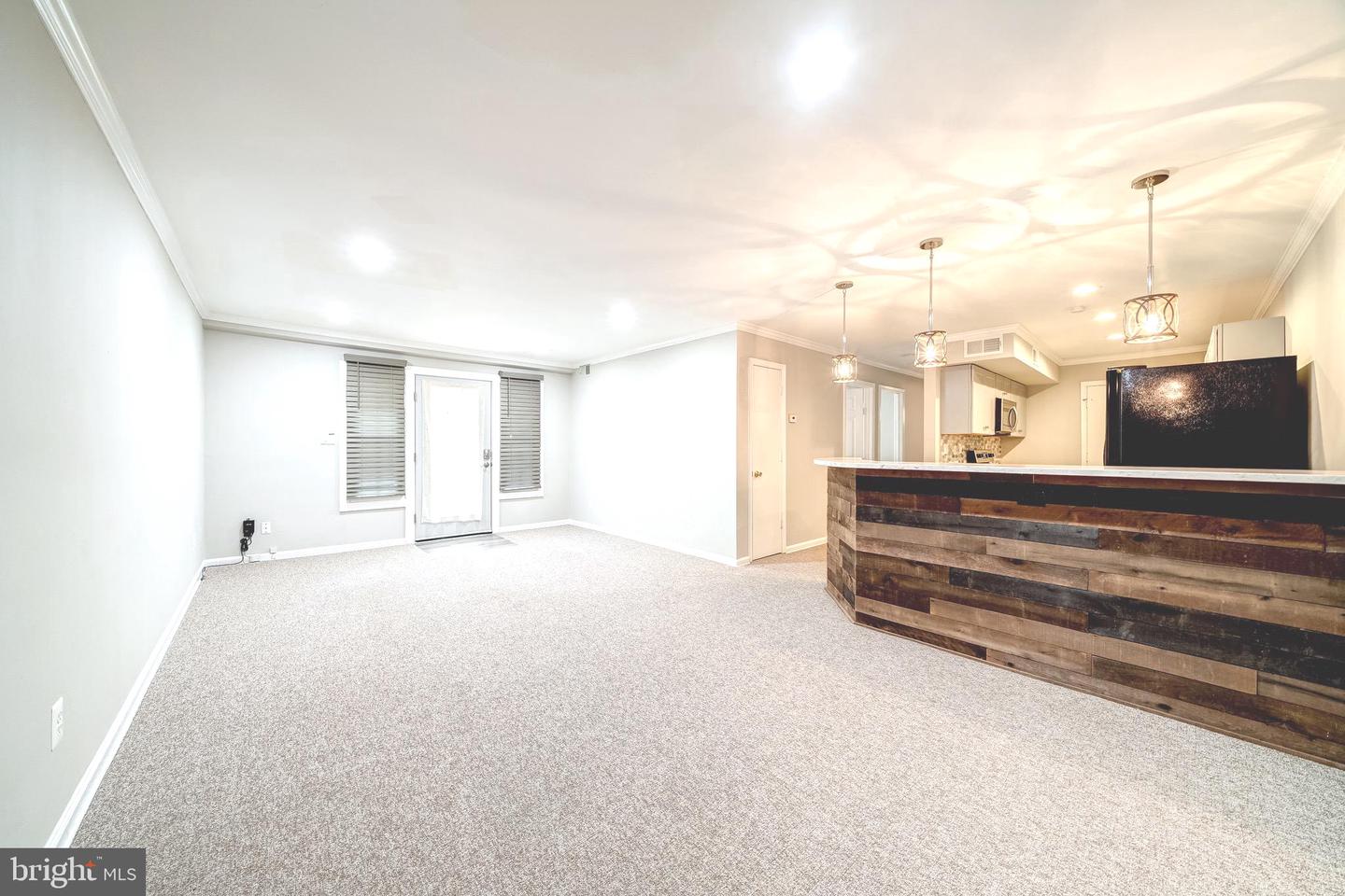 8318-A KINGSGATE RD #537, SPRINGFIELD, Virginia 22152, 3 Bedrooms Bedrooms, ,2 BathroomsBathrooms,Residential,For sale,8318-A KINGSGATE RD #537,VAFX2239758 MLS # VAFX2239758
