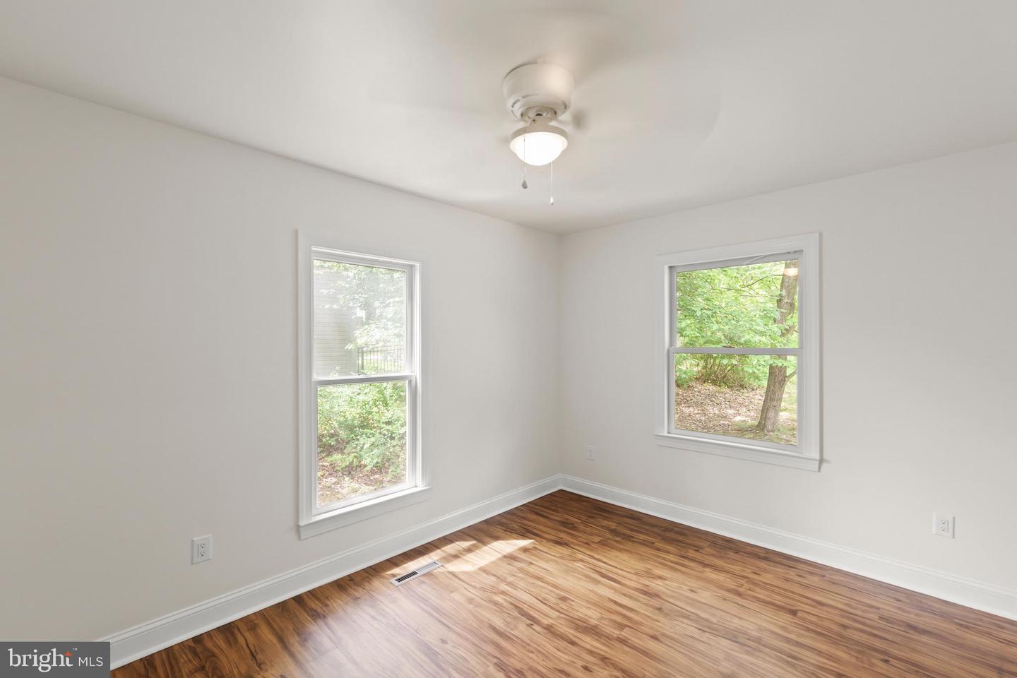 166 LAKE HOLIDAY RD, CROSS JUNCTION, Virginia 22625, 3 Bedrooms Bedrooms, ,3 BathroomsBathrooms,Residential,For sale,166 LAKE HOLIDAY RD,VAFV2034046 MLS # VAFV2034046