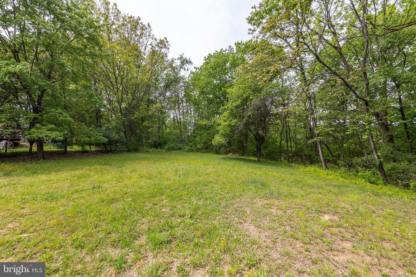 166 LAKE HOLIDAY RD, CROSS JUNCTION, Virginia 22625, 3 Bedrooms Bedrooms, ,3 BathroomsBathrooms,Residential,For sale,166 LAKE HOLIDAY RD,VAFV2034046 MLS # VAFV2034046