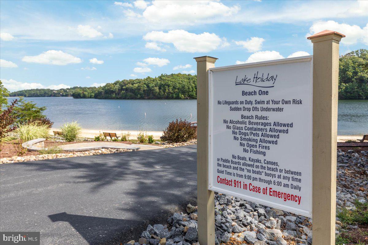 166 LAKE HOLIDAY RD, CROSS JUNCTION, Virginia 22625, 3 Bedrooms Bedrooms, ,3 BathroomsBathrooms,Residential,For sale,166 LAKE HOLIDAY RD,VAFV2034046 MLS # VAFV2034046